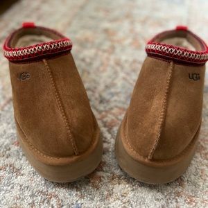 Ugg Tazz Suede Platform